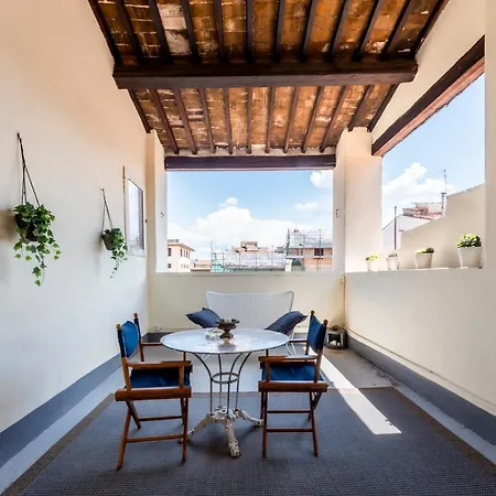 La Loggia Loves Apartment