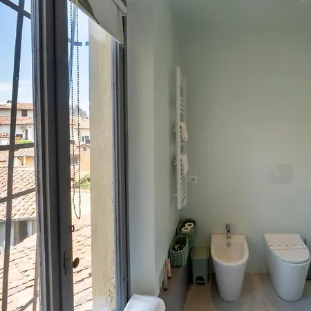 La Loggia Loves *